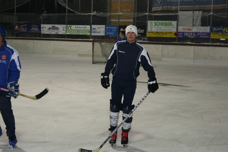 gal/Eishockeyspiel in Toblach/2008-02-02 SVR Eishockey 006.jpg
